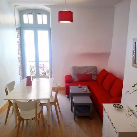 Joli Duplex Avec Balcon Et Vue Sur Place Du Centre Historique ! Foix Dış mekan fotoğraf