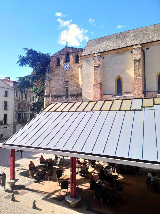 Joli Duplex Avec Balcon Et Vue Sur Place Du Centre Historique ! Foix Dış mekan fotoğraf